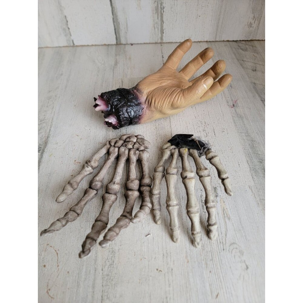 Halloween decapitated hands skeleton prop decor dead haunted‎